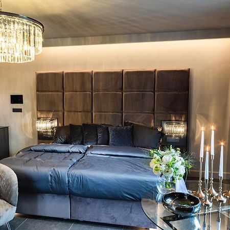 Royal Apartmany Dobris Extérieur photo